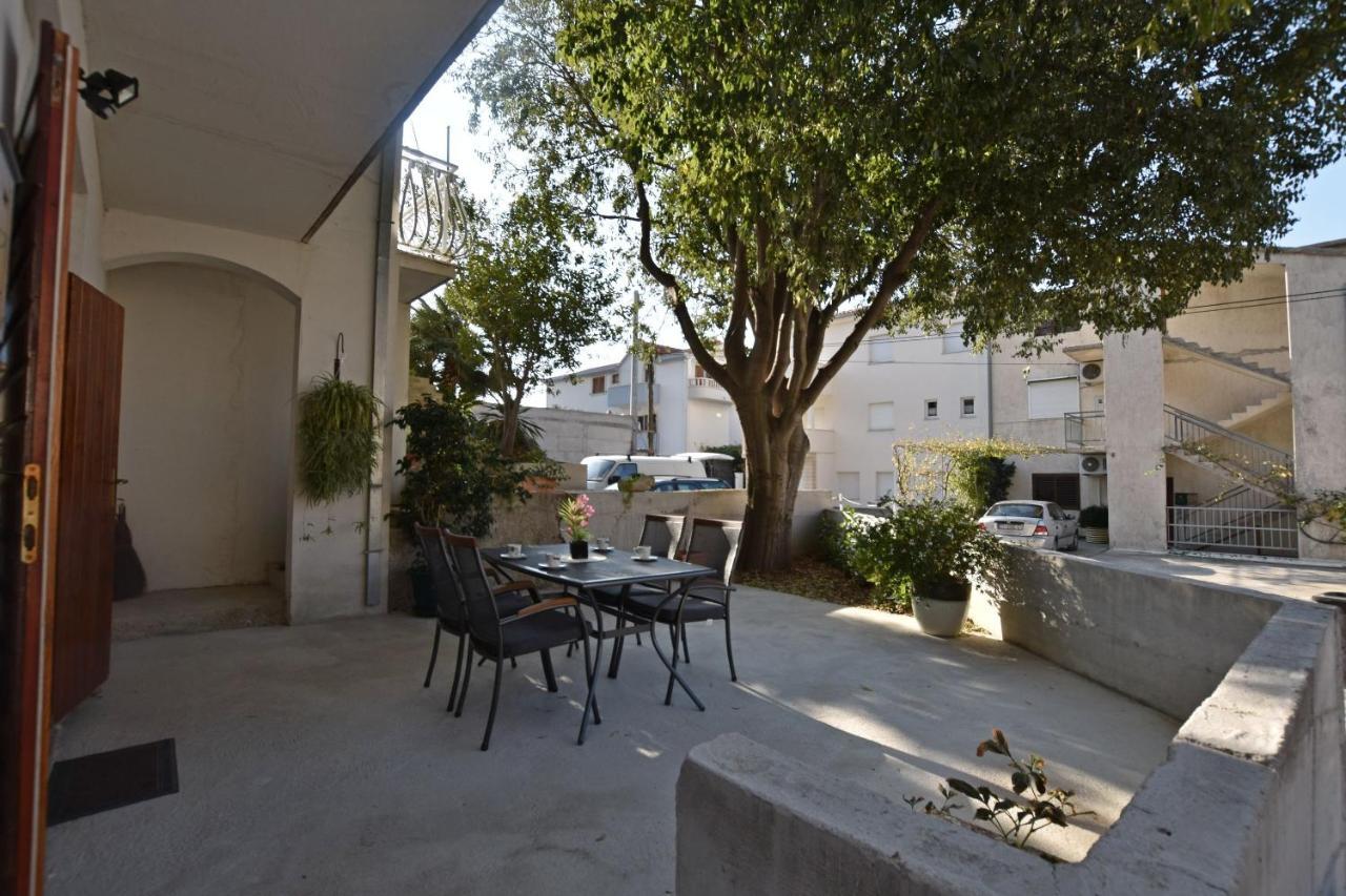 Amulic Apartment