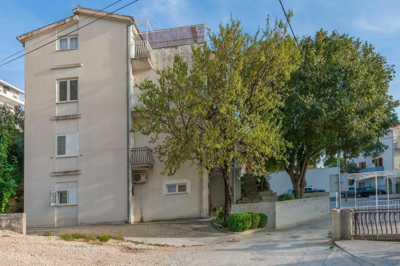 Apartment Amulic *